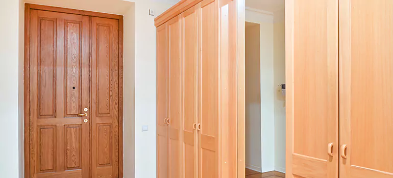 Glass Closet Door Repair in Ocoee, FL